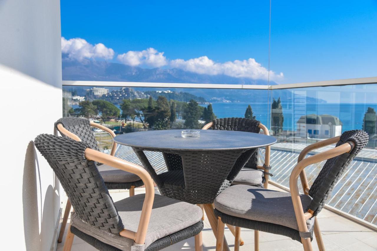 Apartments Menuet 부드바 외부 사진