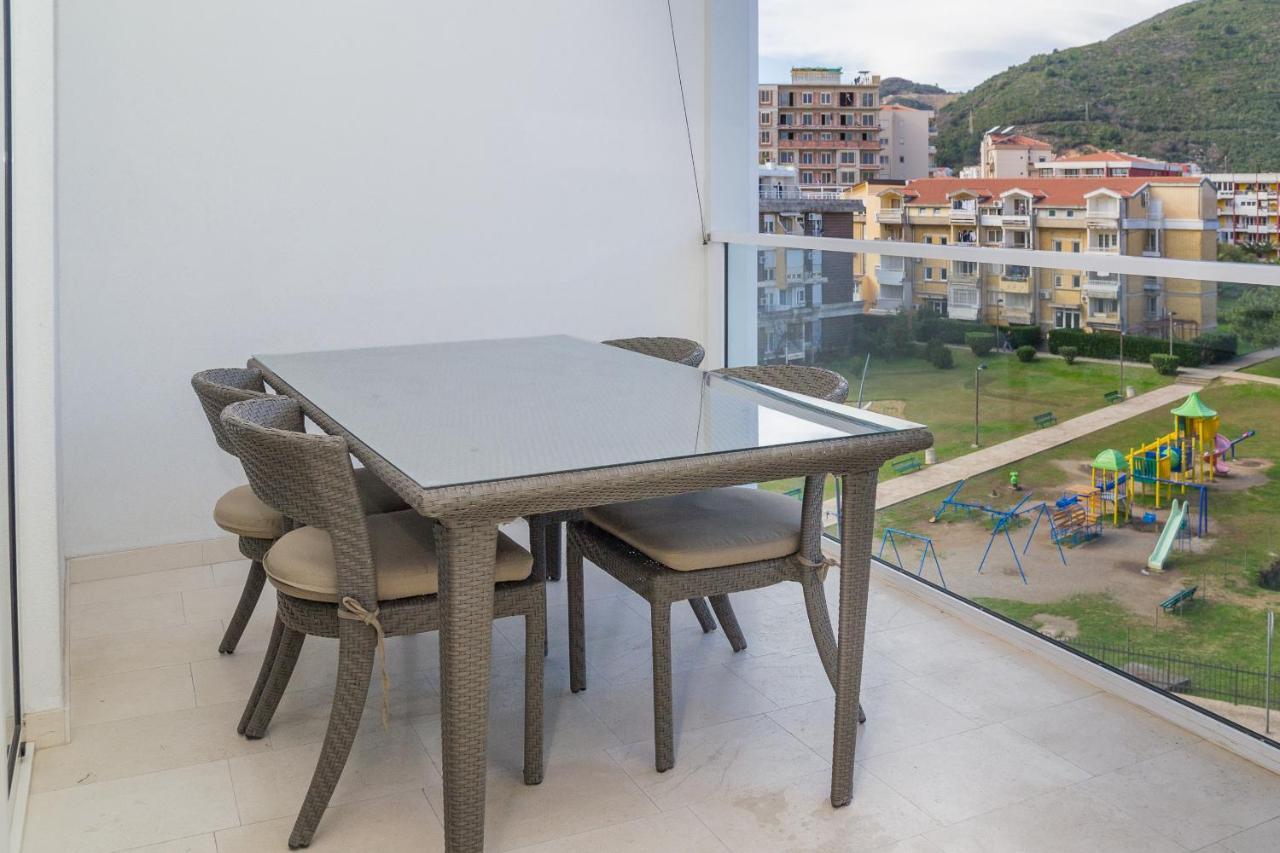 Apartments Menuet 부드바 외부 사진