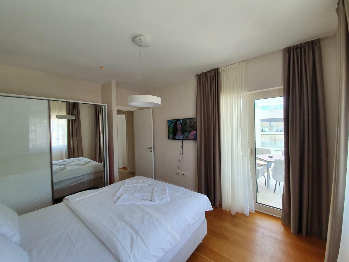 Apartments Menuet 부드바 외부 사진