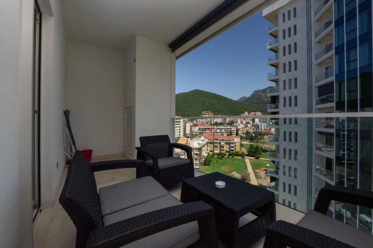 Apartments Menuet 부드바 외부 사진