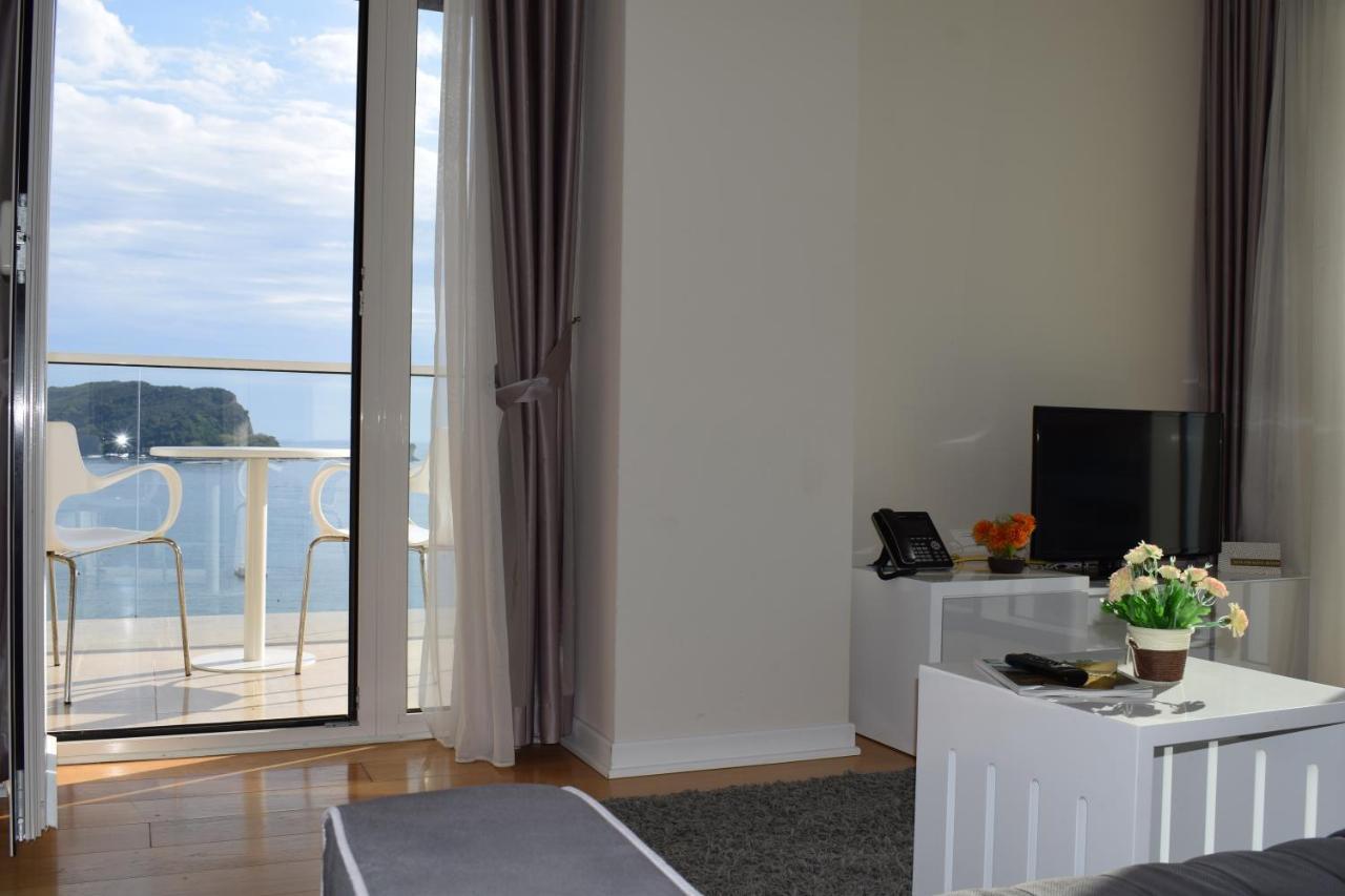 Apartments Menuet 부드바 외부 사진