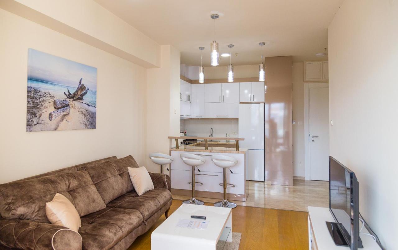 Apartments Menuet 부드바 외부 사진